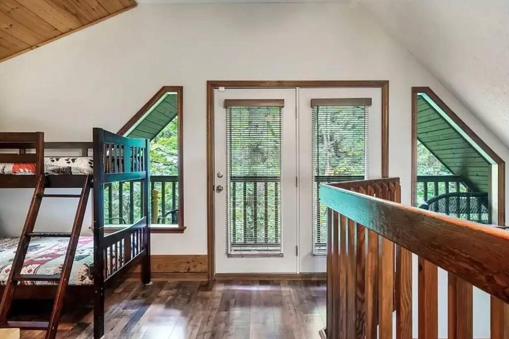 فيلا Beary Peaceful Smokies Retreat: Hot-Tub & Pools بيدجن فورج المظهر الخارجي الصورة