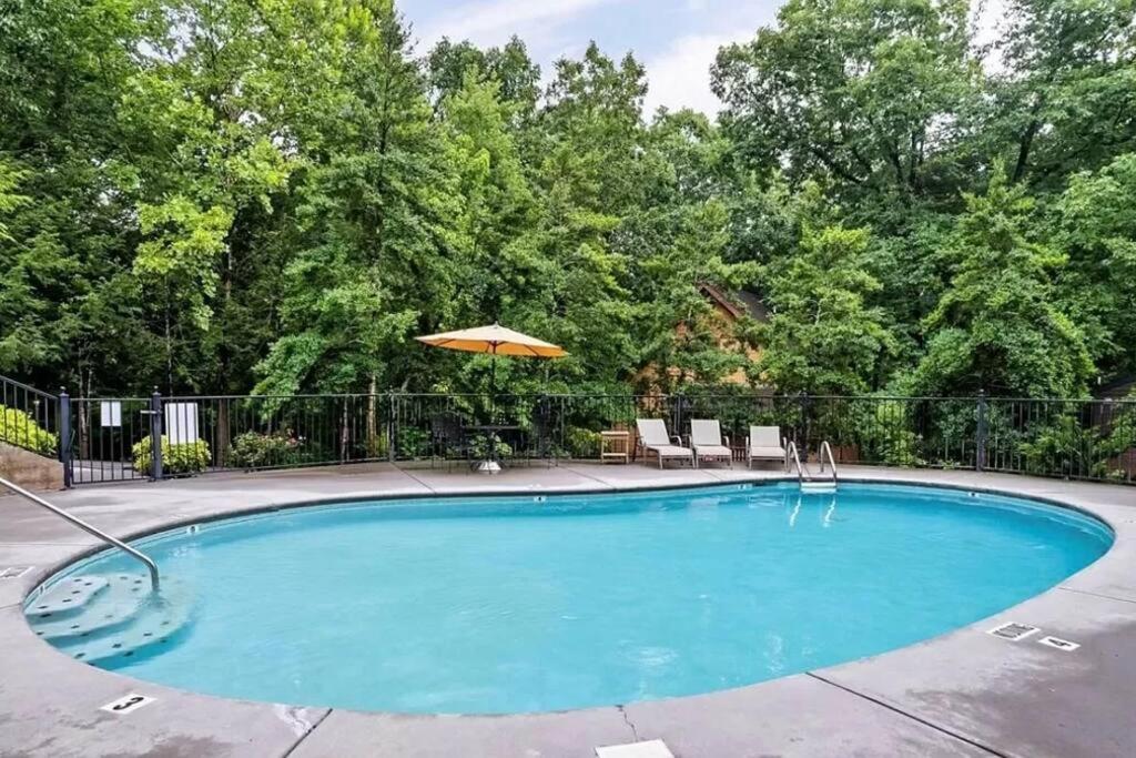 فيلا Beary Peaceful Smokies Retreat: Hot-Tub & Pools بيدجن فورج المظهر الخارجي الصورة